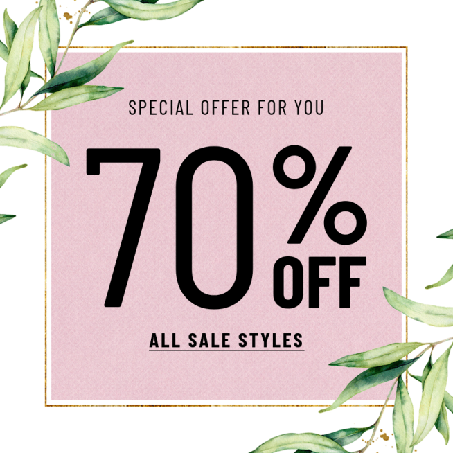 White Background Leaves Decoration Purple Frame Big Discount Simple Fashion Style Poster Instagram Story预览效果