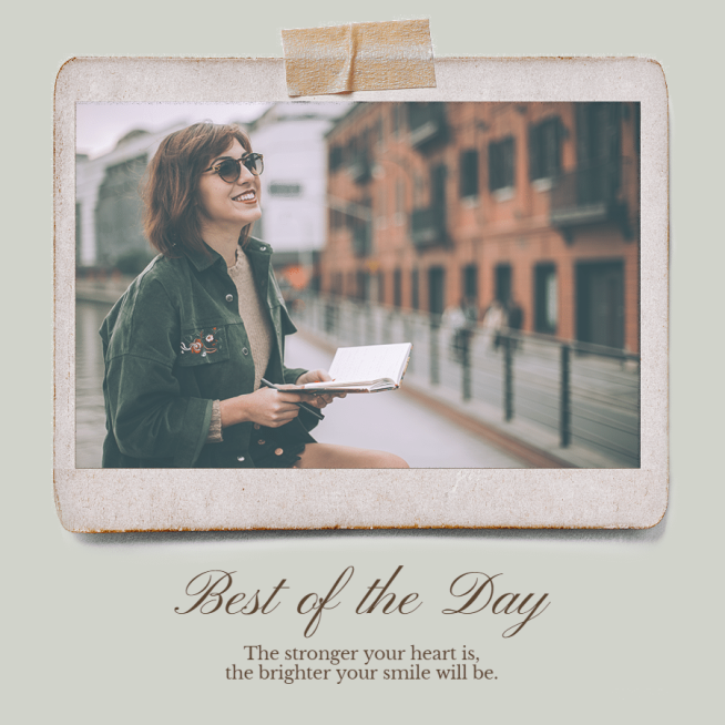 Retro Photo Frame Reading Woman Instagram Post预览效果
