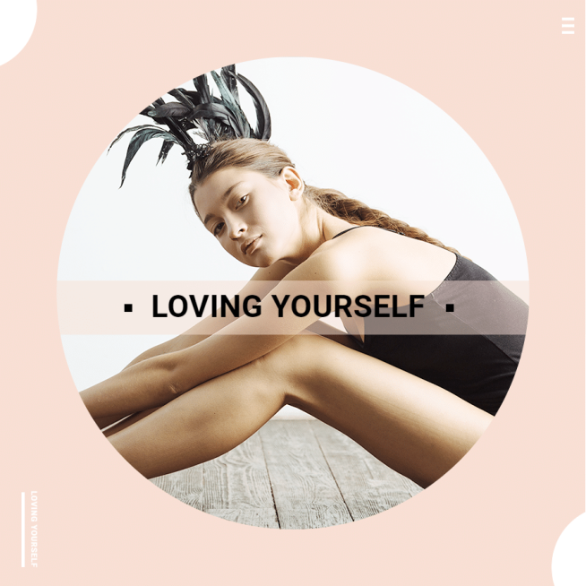 Pink Background Female Photo Circle Frame Simple Fashion Style Poster Instagram Post预览效果