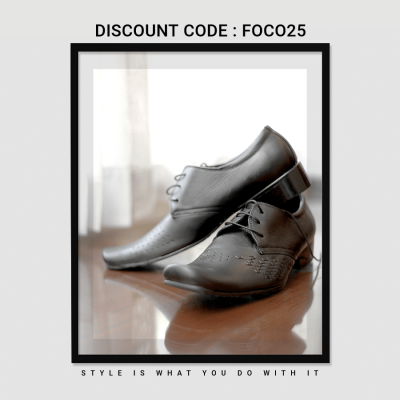 Simple Fashion Shoes Promotion Instagram Post