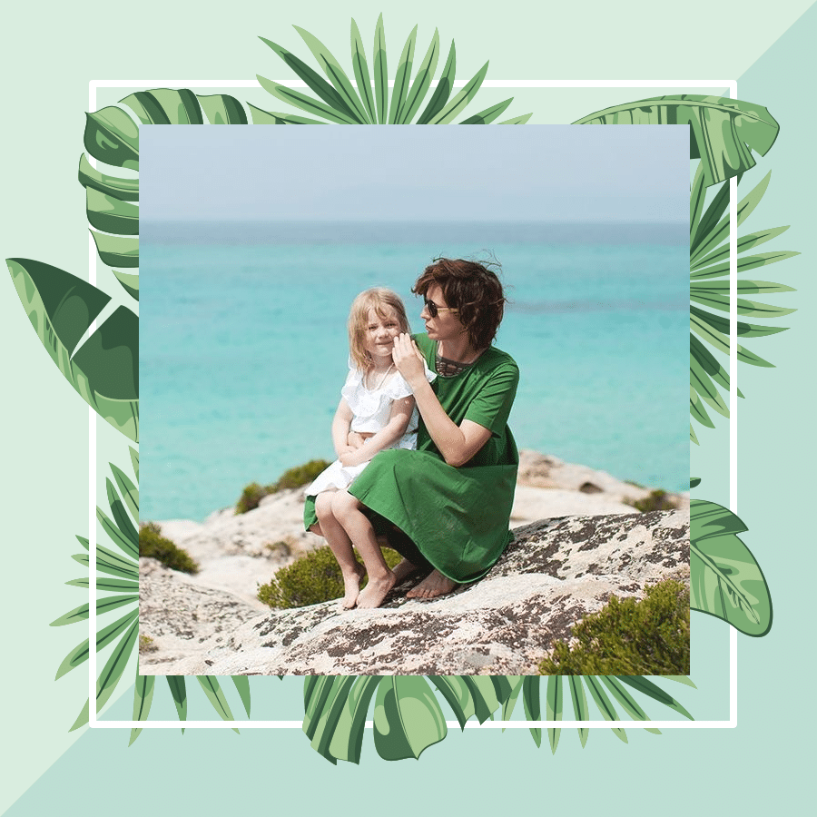 Green Background Family Travel Photo Happy Fashion Art Simple Style Poster Instagram Post