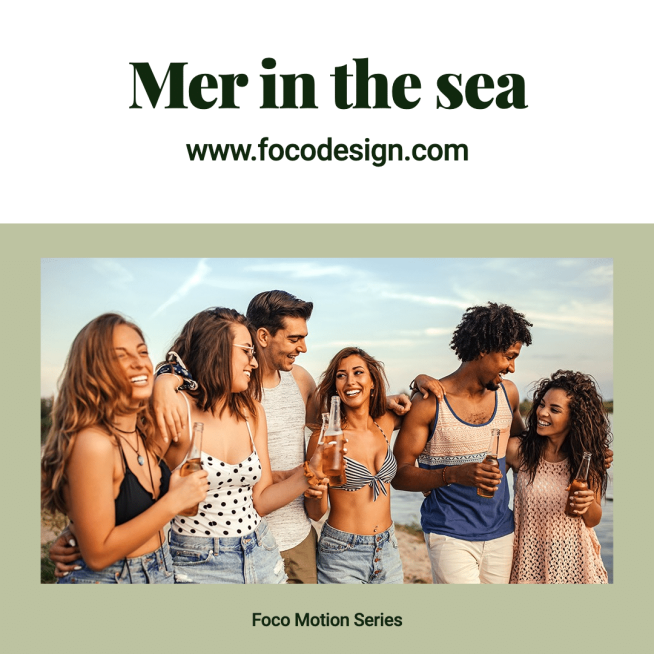 Friends Group Photo Literary Women's Swimwear Promotion Ecommerce Product Image预览效果