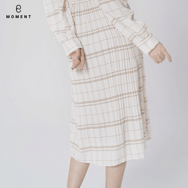 Minimalist Women's Wear New Arrival Display Ecommerce Product Image预览效果