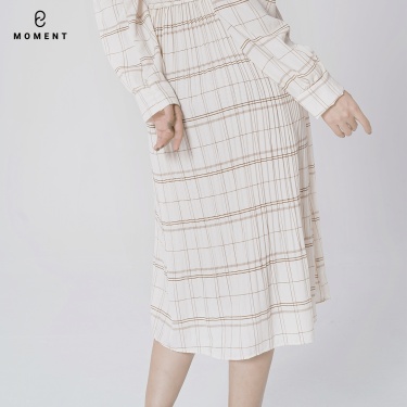 Minimalist Women's Wear New Arrival Display Ecommerce Product Image